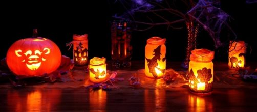 Halloween pieces, Image Credit: PublicDomainPictures / Pixabay