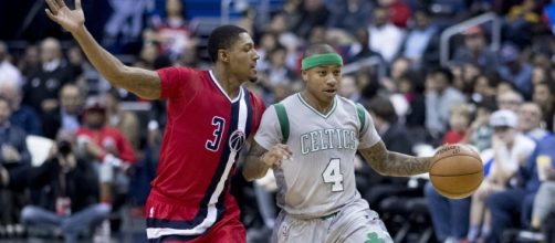 Isaiah Thomas' injury getting better says Cavs coaching staff. (Image Credit: Keith Allison/Wikimedia Commons)