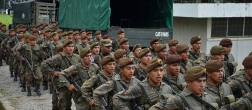 Vecinos en silencio por militarizaci&oacute;n en el Estado de sitio ... - publinews.gt