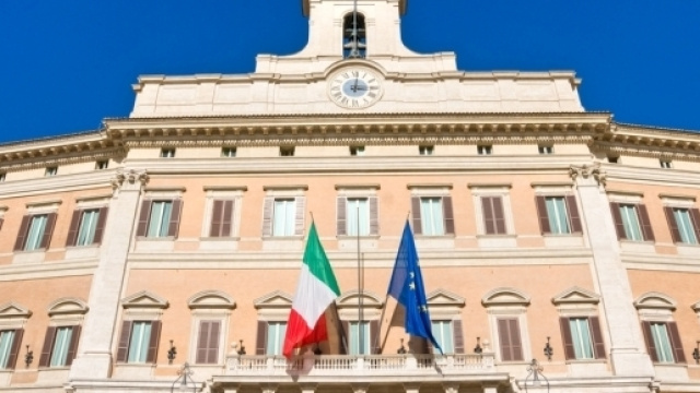 A Settembre il parlamento discuter&agrave; una nuova legge sulla cannabis ... - dolcevitaonline.it