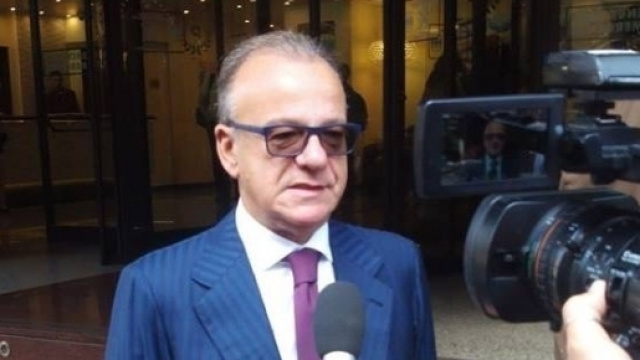 Gianfranco Rotondi durante un&rsquo;intervista