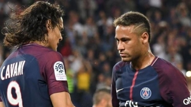 PSG : Neymar aurait exig&eacute; le d&eacute;part de Cavani - yahoo.com