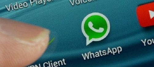 WhatsApp photo by downloadsource.fr | Flickr