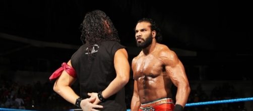 Will 'The King of Strong Style' confront 'The Modern Day Maharaja' on Tuesday night's 'SmackDown Live' show? [Image via WWE/YouTube]