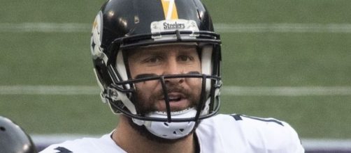 Ben Roethlisberger passed for 235 yards and a touchdown vs Bears -- Keith Allison via WikiCommons