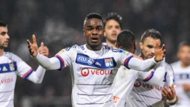 Foot - Maxwell CORNET - 16.12.2015 - Lyon / Tours - Coupe de France - madeinfoot.com