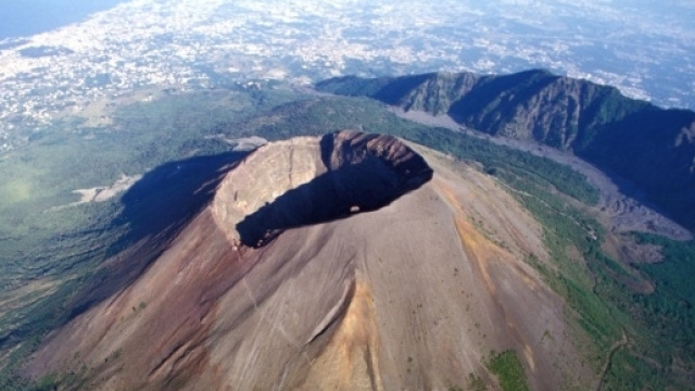 Il Vesuvio in una prospettiva particolare