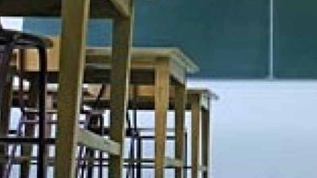 Immigrati prendono in ostaggio bambini.