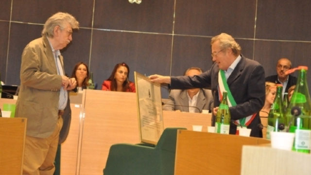 L'albanese Besnik Sopoti ottiene la cittadinanza italiana a 82 anni