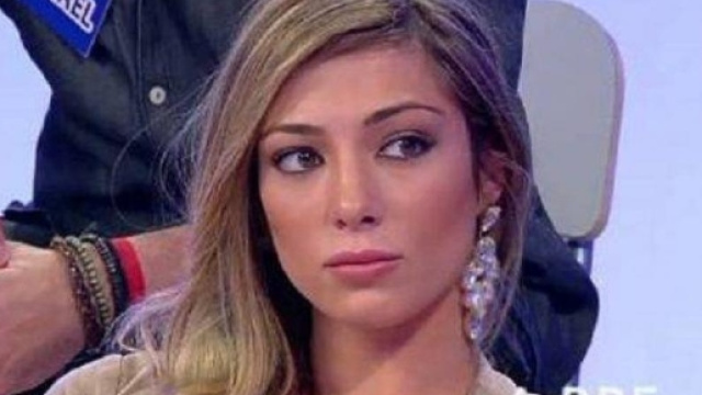 Uomini e Donne: Soleil Sorg&eacute;, fidanzata di Luca Onestini - melty.it