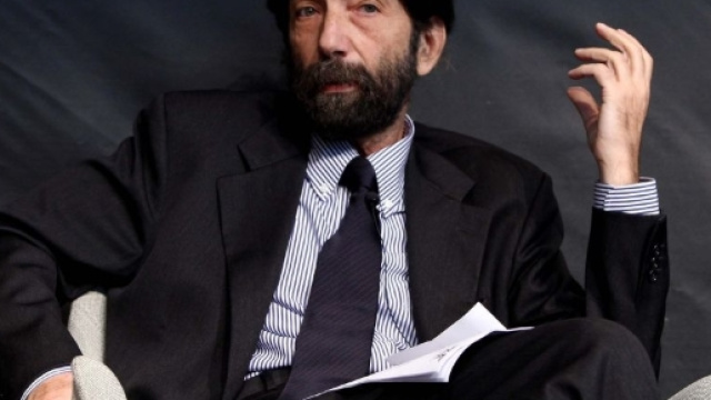 Massimo Cacciari &egrave; intervenuto ad Avellino per parlare di sovranit&agrave; e potere.