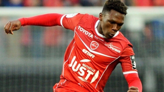 Transfert : Lebo Mothiba de retour en pr&ecirc;t au VAFC - vafcpower.fr
