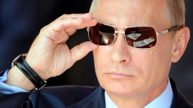 Vladimir Putin per il quarto anno consecutivo secondo Forbes &egrave; l'uomo pi&ugrave; potente del mondo.
