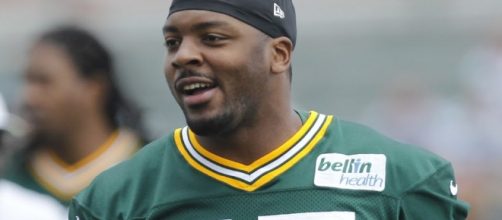 Jayrone Elliott is a country music fan - jsonline.com