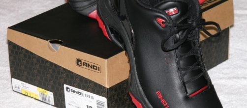 The shoe matters pretzelpaws via Wikimedia Commons