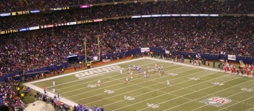 They like to share. Omnibus via Wikimedia Commons