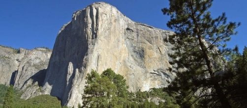 A man died while saving his wife's life in the rock slide on El Capitan in Yosemite National Park [Image Credit: CC0/Pixabay)