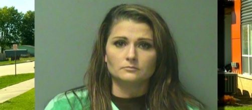 An Iowa woman left her 4 kids alone while she jetted off to Germany on an 11-day vacation [Image Credit: YouTube/The Star Online]