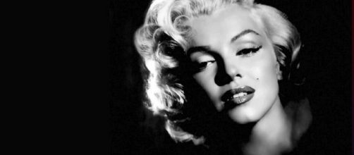 Hugh Hefner buried next to Marilyn Monroe - [Marilyn Monroe Rokr Rafterson via Flickr]