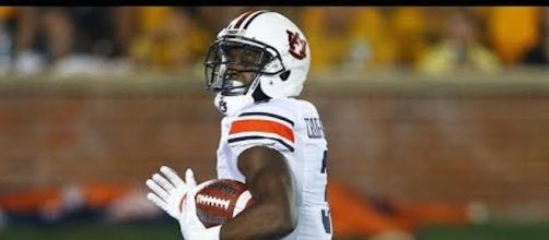 No. 13 Auburn hosts No. 24 Mississippi State in a Saturday night SEC showdown. [Image via CBS Sports/YouTube screencap]