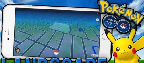 'Pokemon Go' neat trick to play the game in Landscape Mode (Image Credits: Danny G/YouTube Screenshot)