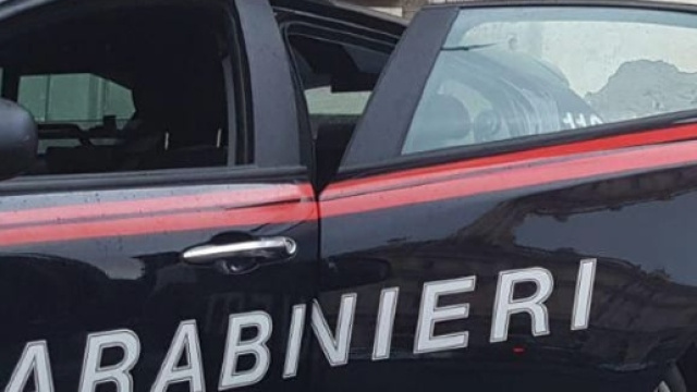 A Grosseto &egrave; stato arrestato un carabiniere: avrebbe abusato di una bambina di 7 anni, figlia della sua compagna.