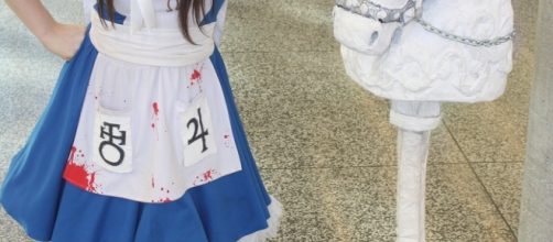 Alice Cosplay - Flickr Pikawil