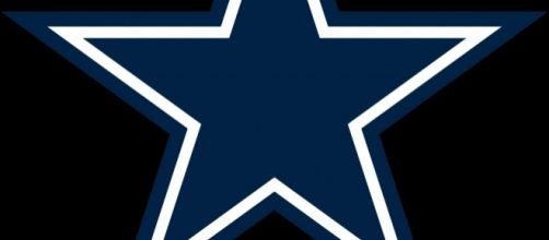 The Cowboys star shines bright. Opertinicy via Wikimedia Commons