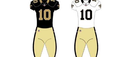 These uniforms are seeming outdated. Fernando Martello via Wikimedia Commons