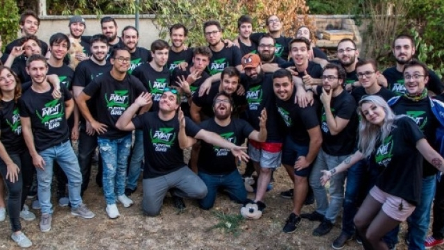 Les 30 streamers du Z Event prennent la pose pour une photo souvenir collective