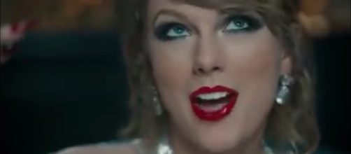 Image taken from-TaylorSwiftVEVO-youtube screenshot