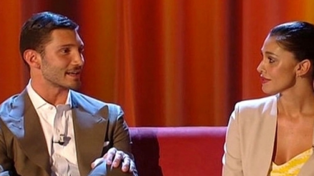 Belen e Stefano si rivedono, giorno speciale