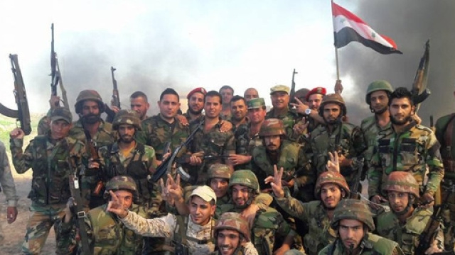 L'esercito regolare siriano ha liberato Deir el-Zor dall'Isis dopo un assedio durato 28 mesi