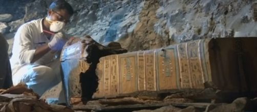 Ancient tomb discovery in Egypt adds to treasure trove in Luxor from YouTube/euronews (in English)