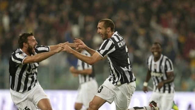 Calciomercato Juventus, nuovi compagno in difesa per Barzagli e Chiellini?