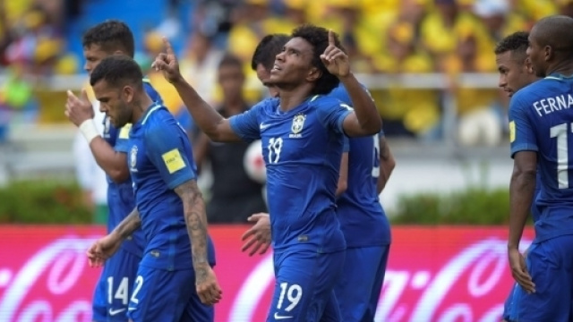 Colombia-Brasile 1-1: Willian festeggia il gol del temporaneo vantaggio della selecao