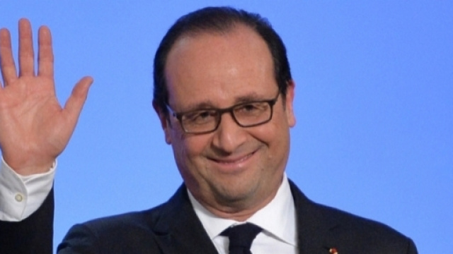 Hollande couronn&eacute; du prix de l'&laquo; Homme d'Etat mondial &raquo; de l'ann&eacute;e - bfmtv.com