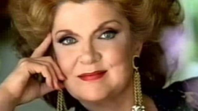 Sally Spectra torna a Beautiful per dire addio a Stephanie Forrester - today.it