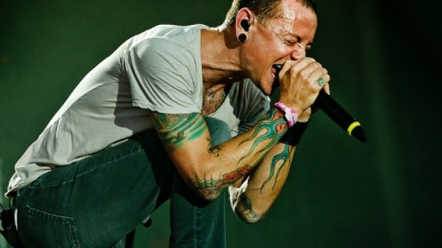 I funerali di Chester Bennington saranno privati per volere della ... - diregiovani.it