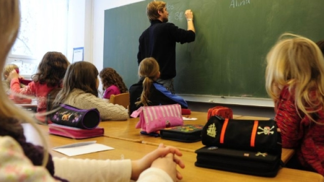 Iscrizioni online per le scuole elementari, medie e superiori