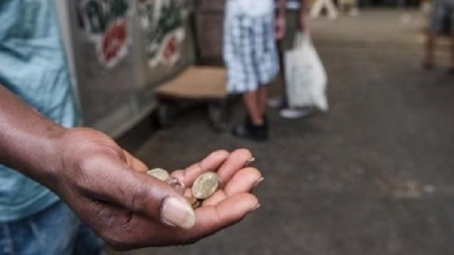 Ordinanza del sindaco di Borgosesia contro i migranti che chiedono l'elemosina e le cooperative che li gestiscono (immagine di repertorio)