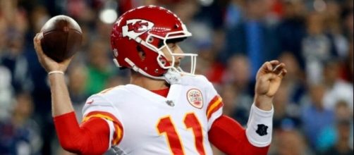 Alex Smith Wearing Revolutionary Helmet In Season Opener - fanragsports.com