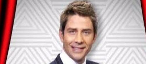 Arie Luyendyk Jr. is the new "Bachelor" [Image: E! News/YouTube screenshot]