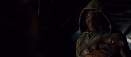 Arrow: S5E2 - Ragman Saves Green Arrow - YouTube/The Flash / Arrow Scenes