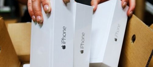 iPhone/ photo by @iPhone8Official via Twitter