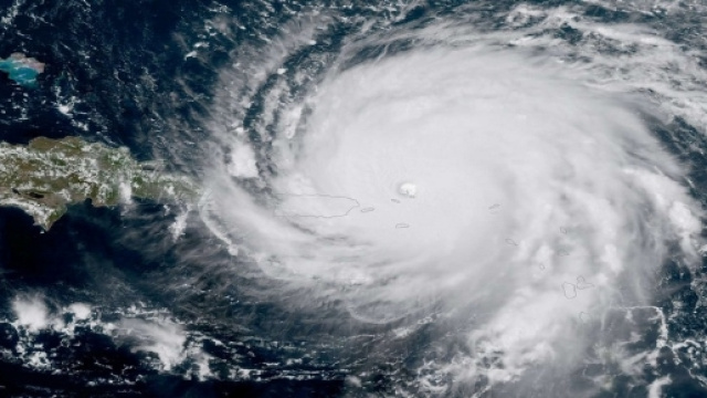 L'Ouragan Irma continue sa route apr&egrave;s avoir ray&eacute; de la carte les &icirc;les fran&ccedil;aises.
