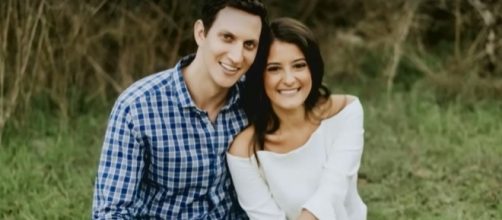 Houston couple cancels wedding, donates food to victims of Hurricane Harvey | Photo via YouTube