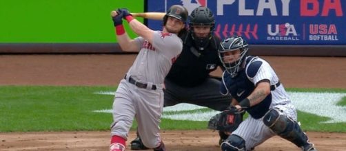 Rookie Andrew Benintendi helped contribute in the Red Sox win over Tampa Bay on Friday. [Image via MLB/YouTube]