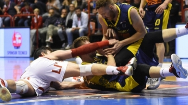 botte da orbi all'Europeo - basketinside.com
