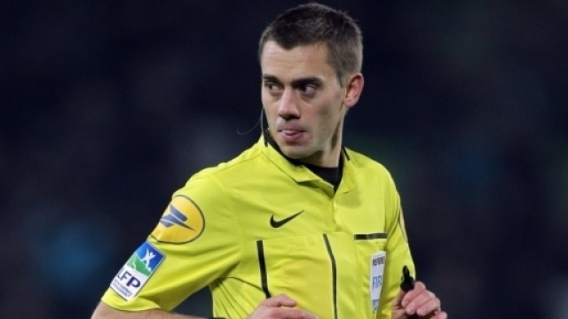 Cl&eacute;ment Turpin, un arbitre dans le collimateur pour le match OL-Angers - bfmtv.com